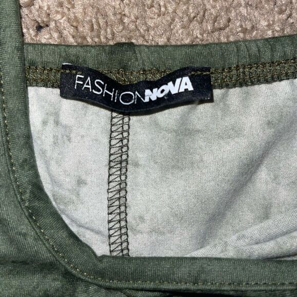 Fashion Nova Women's Sueded Yoga Jumpsuit Size 1X 🔥 - Picture 5 of 7